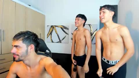 Snapshot of burning_wallen chatting on December 2, 2:06 am zack axel David and Anthony online show from December 2, 2:06 am