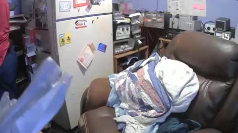 bushhunter23 online show from December 16, 3:50 pm