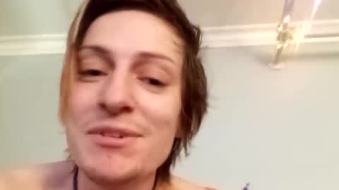 Snapshot of bushwitch chatting on March 30, 9:05 pm Hedge online show from March 30, 9:05 pm