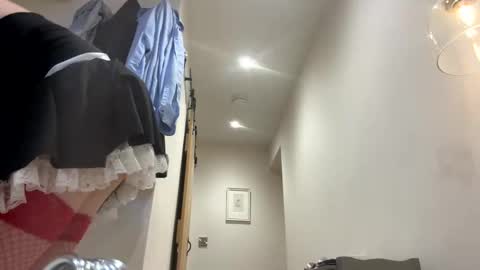 Snapshot of buster43218 chatting on February 27, 7:01 am buster43218 online show from February 27, 7:01 am