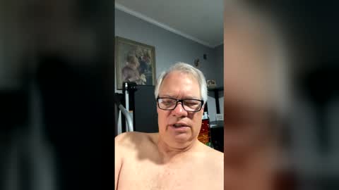 Snapshot of busterhyman22 chatting on April 29, 5:30 pm busterhyman22 online show from April 29, 5:30 pm