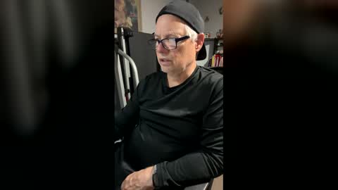 Snapshot of busterhyman22 chatting on May 4, 8:05 pm busterhyman22 online show from May 4, 8:05 pm