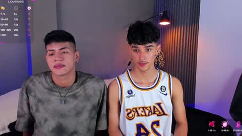 Buster independent model online show from December 15, 2:05 pm