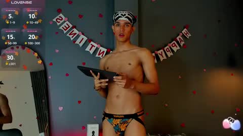 Buster independent model online show from February 12, 10:24 am