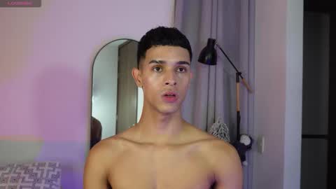 Buster independent model online show from December 13, 10:26 pm