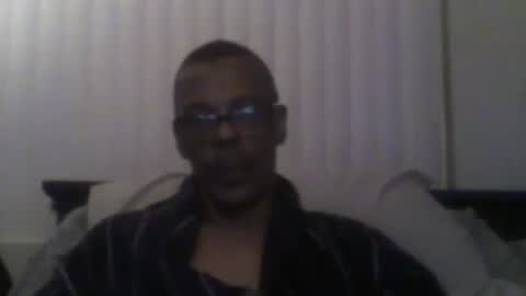 Snapshot of busturgutzgd11 chatting on December 3, 2:58 am Busturgutzgd1 online show from December 3, 2:58 am