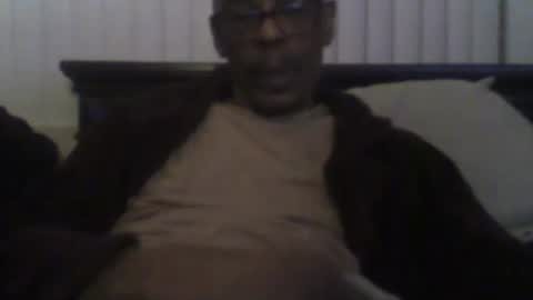 Snapshot of busturgutzgd11 chatting on January 4, 6:30 am Busturgutzgd1 online show from January 4, 6:30 am