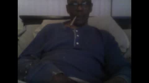 Snapshot of busturgutzgd11 chatting on February 7, 4:16 am Busturgutzgd1 online show from February 7, 4:16 am