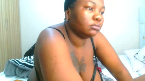 Snapshot of busty_mellons69 chatting on May 17, 6:22 am busty_mellons69 online show from May 17, 6:22 am