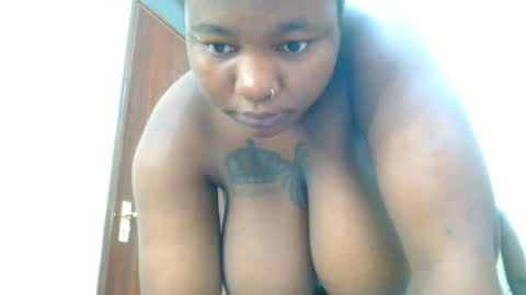 busty_mellons69 online show from July 2, 11:22 pm