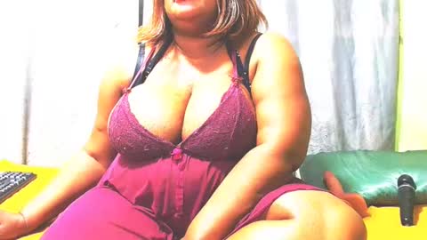 Snapshot of bustymaturestepmum chatting on April 29, 4:16 am bustymaturestepmum online show from April 29, 4:16 am