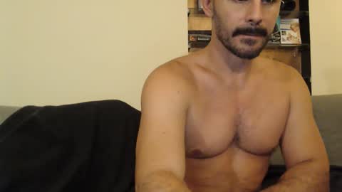 Snapshot of but4urpleasure chatting on May 22, 4:19 am but4urpleasure online show from May 22, 4:19 am