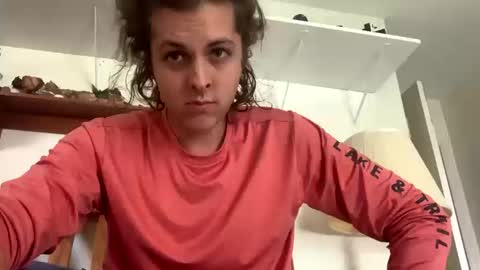 Snapshot of buttcheek18 chatting on October 19, 5:13 pm John online show from October 19, 5:13 pm