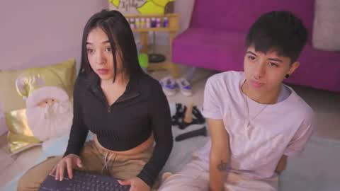 zafiro online show from December 5, 7:10 pm