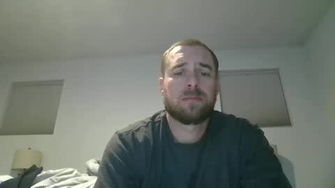 Snapshot of buttman8000 chatting on November 3, 5:20 am buttman8000 online show from November 3, 5:20 am