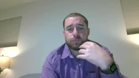 Snapshot of buttman8000 chatting on November 5, 4:34 am buttman8000 online show from November 5, 4:34 am