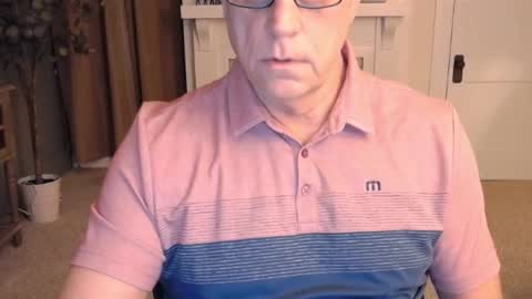 Snapshot of buttnakedfun954737 chatting on December 7, 8:55 am Miles online show from December 7, 8:55 am