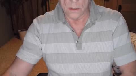 Snapshot of buttnakedfun954737 chatting on December 25, 12:05 pm Miles online show from December 25, 12:05 pm