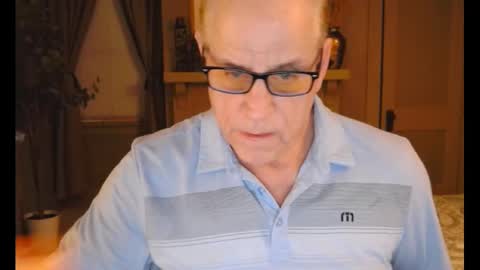 Snapshot of buttnakedfun954737 chatting on March 11, 10:29 am Miles online show from March 11, 10:29 am