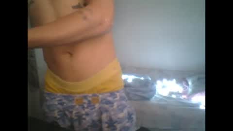 Snapshot of bwc_thebully chatting on March 4, 7:54 pm bwc_thebully online show from March 4, 7:54 pm