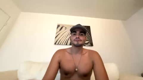 byronkking23 online show from August 5, 2:36 am