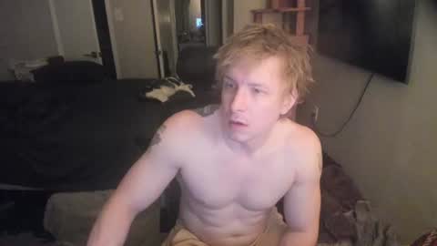 Snapshot of c00ki3m0nstr chatting on July 25, 2:42 am c00ki3m0nstr online show from July 25, 2:42 am