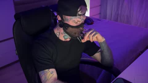 Snapshot of c10h15on chatting on January 27, 12:54 am c10h15on online show from January 27, 12:54 am