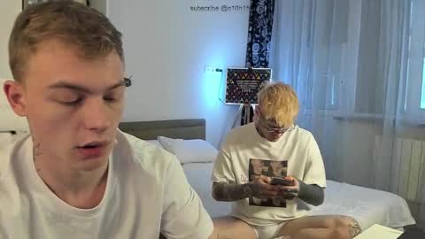 Snapshot of c10h15on chatting on January 15, 12:43 pm c10h15on online show from January 15, 12:43 pm