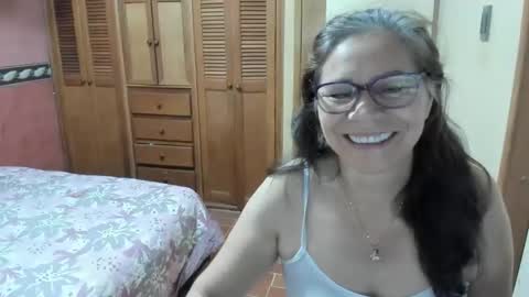Snapshot of caarlaa_69 chatting on January 22, 10:07 am caarlaa_69 online show from January 22, 10:07 am