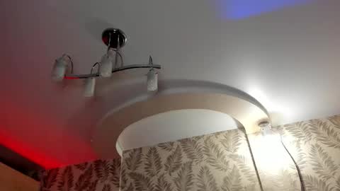 James online show from September 25, 7:39 pm