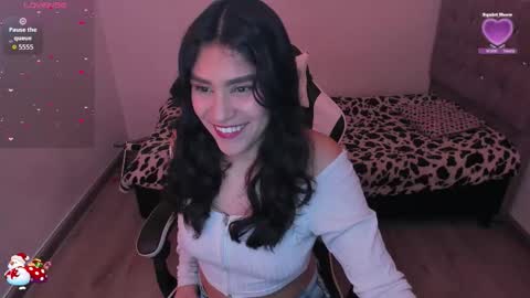 caelisse_cb online show from December 18, 6:47 pm