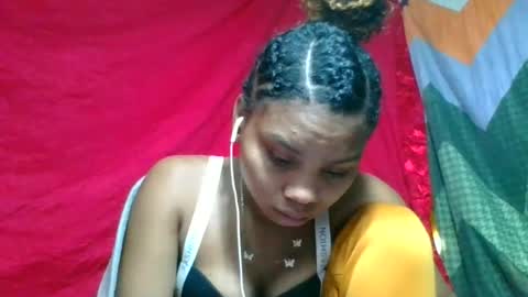 Snapshot of caella98 chatting on June 24, 4:55 am caella98 online show from June 24, 4:55 am