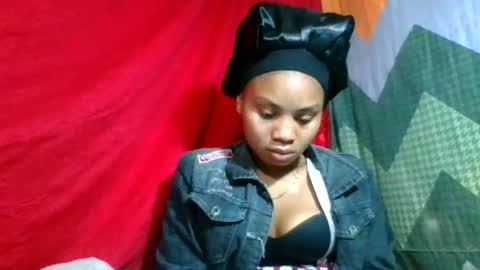 Snapshot of caella98 chatting on July 5, 5:20 pm caella98 online show from July 5, 5:20 pm
