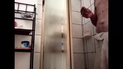 caga_palos online show from March 16, 3:05 pm