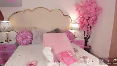 Snapshot of cahitlinbel chatting on February 11, 6:51 am Cahitlin online show from February 11, 6:51 am