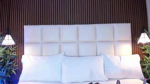 CailynBrown online show from November 12, 4:35 am