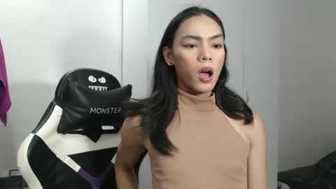 Snapshot of caitessa_bellemoir chatting on December 5, 2:47 pm caitessa_bellemoir online show from December 5, 2:47 pm