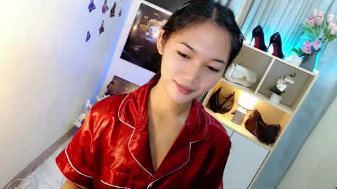 caitlin online show from November 18, 2:28 am