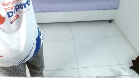 Snapshot of caius_fox chatting on February 3, 11:26 am caius online show from February 3, 11:26 am