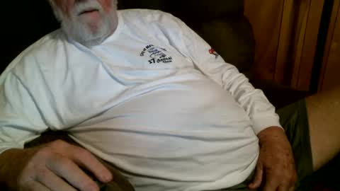 Snapshot of cajungrey75 chatting on April 11, 1:15 pm cajungrey online show from April 11, 1:15 pm
