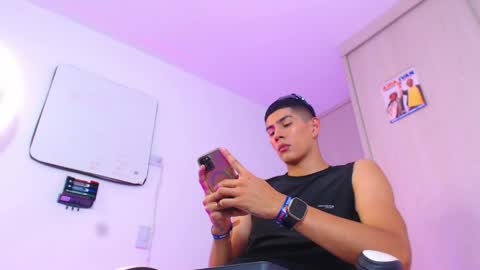 Snapshot of calavalerio chatting on June 2, 9:28 pm Valerio online show from June 2, 9:28 pm