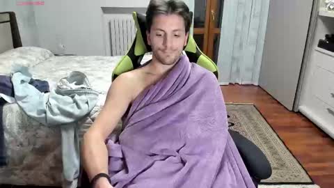 Snapshot of calciatore94 chatting on November 28, 5:04 pm Marco online show from November 28, 5:04 pm