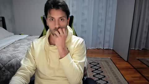 Snapshot of calciatore94 chatting on March 11, 8:37 pm Marco online show from March 11, 8:37 pm