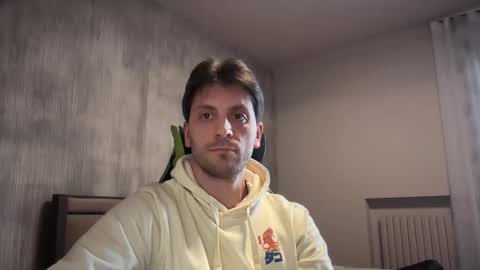 Snapshot of calciatore94 chatting on April 10, 4:23 pm Marco online show from April 10, 4:23 pm