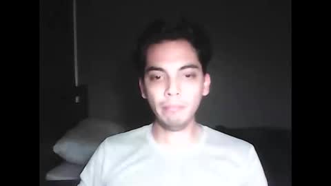 Snapshot of caligula_99 chatting on December 23, 1:25 am Calgula online show from December 23, 1:25 am