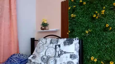 calimasalas2 online show from March 18, 1:09 am