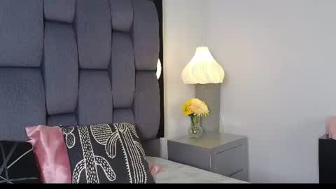 Snapshot of calipso_parisi chatting on June 10, 2:49 pm Calipso Parisi online show from June 10, 2:49 pm