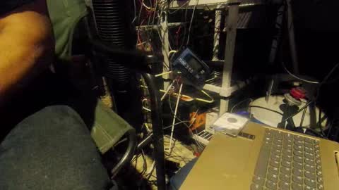 Snapshot of calisguitar chatting on January 26, 10:23 am Calisguitar online show from January 26, 10:23 am