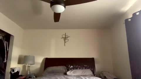 calishop1 online show from December 9, 5:30 pm