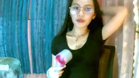Freya online show from October 15, 5:18 am